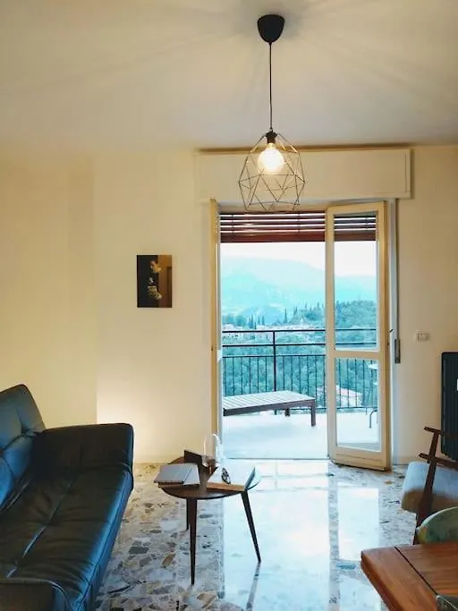 Casa Blu: Refurbished, Amazing View - Lake Como Perledo 0*,