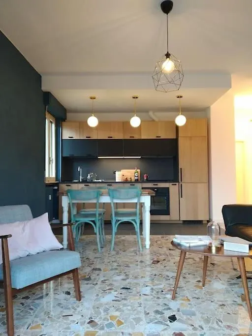 Casa Blu: Refurbished, Amazing View - Lake Como Perledo