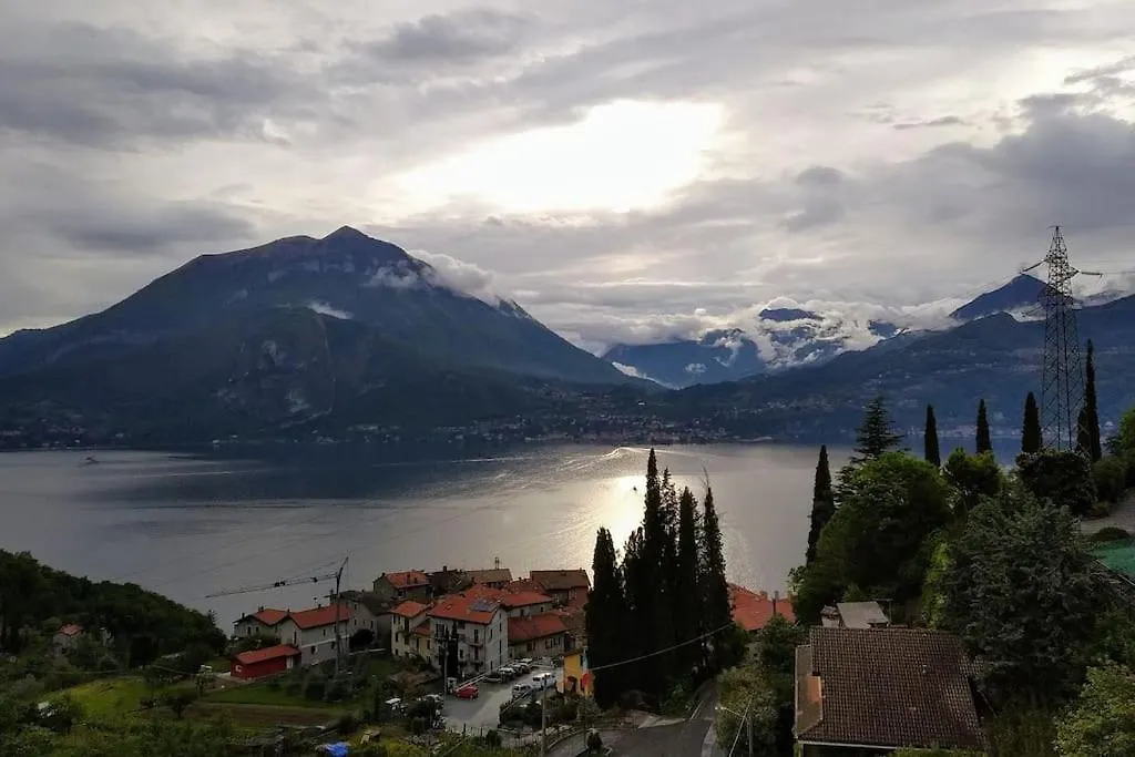 Casa Blu: Refurbished, Amazing View - Lake Como contacts